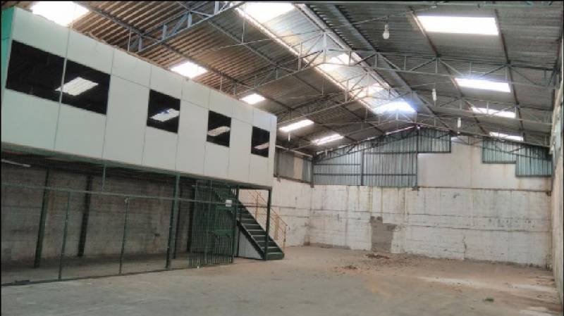 Galpão de 360 m2 no Bairro Três Barras (Contagem-MG)